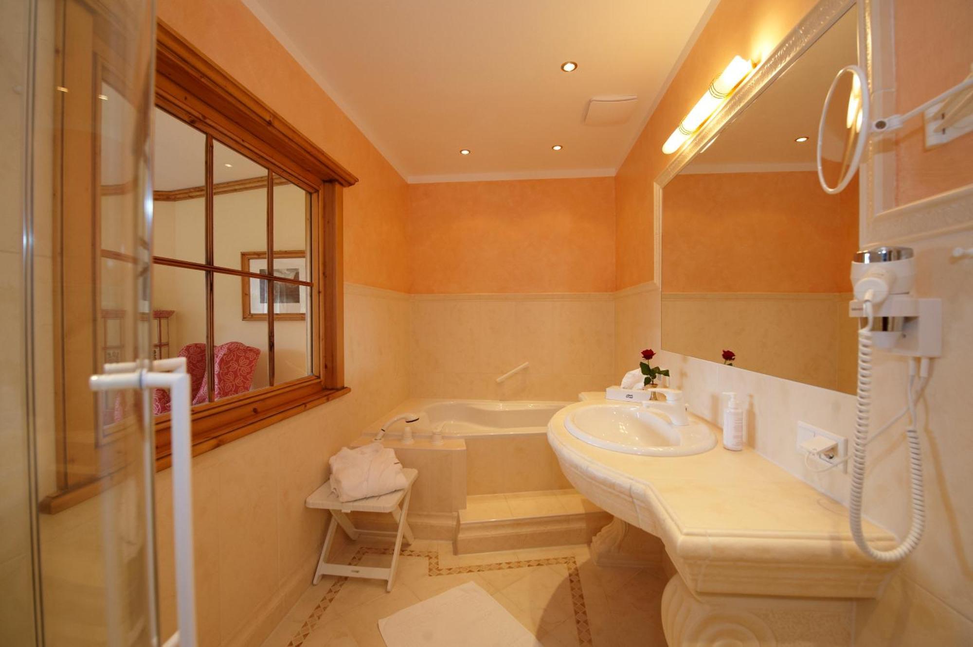 Hotel Ennstalerhof รัมเซา อัม ดาคชไตน์ ภายนอก รูปภาพ