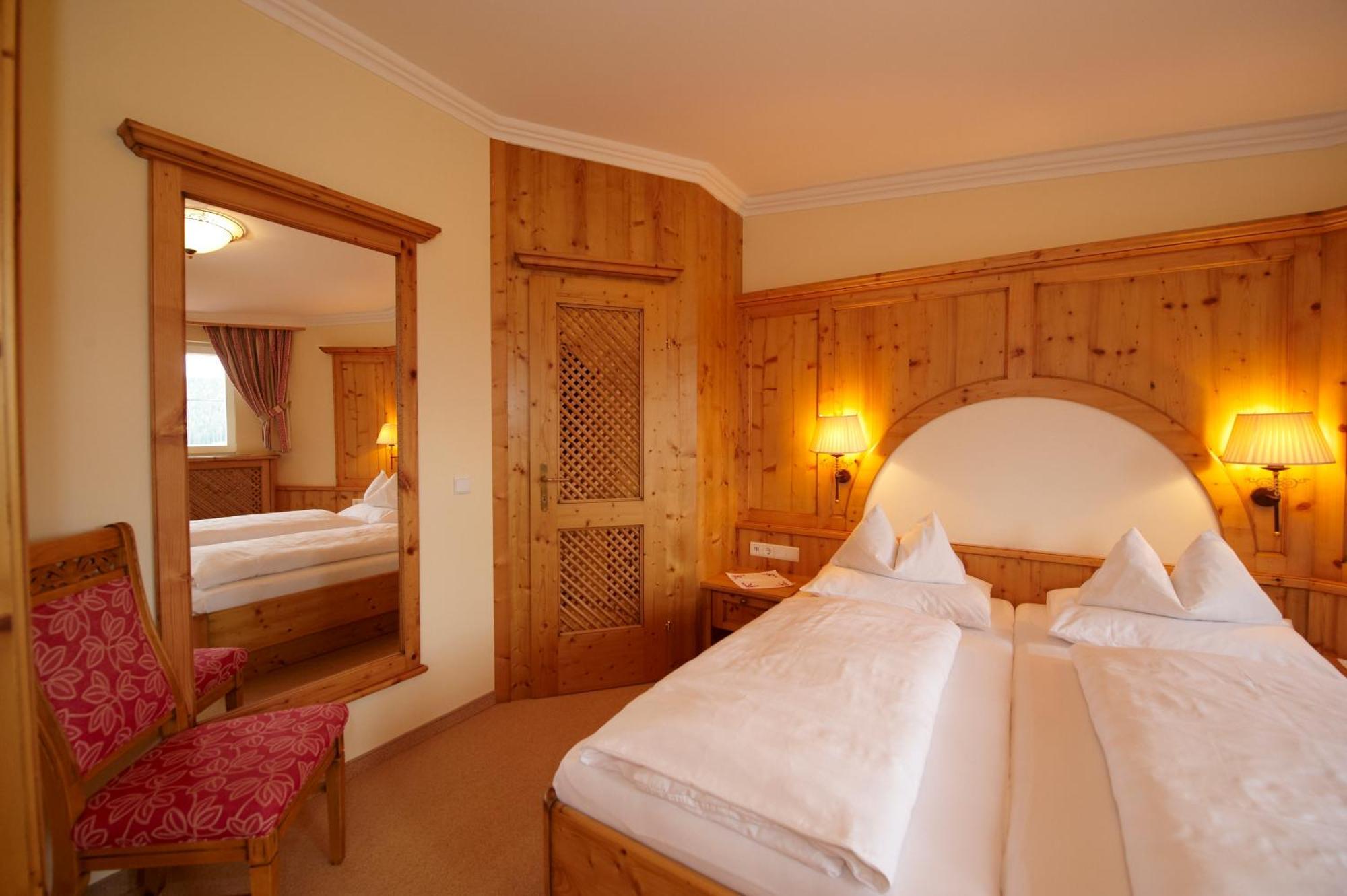 Hotel Ennstalerhof รัมเซา อัม ดาคชไตน์ ภายนอก รูปภาพ